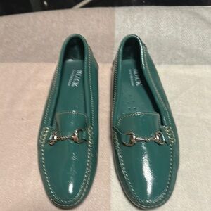 Saks Fifth Avenue Black Label drivers moccasin shoes size 8B.  New w/o tags.